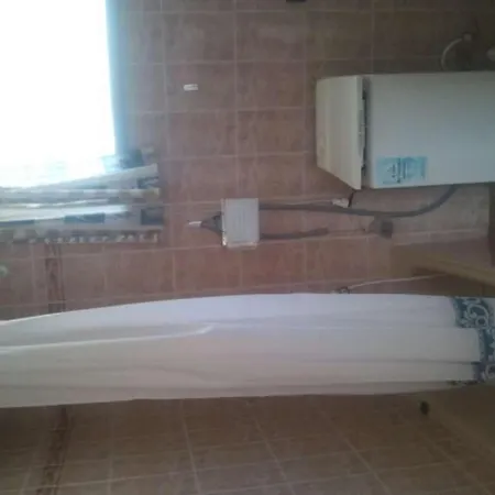 Sleeps 4 Wifi * Фамара